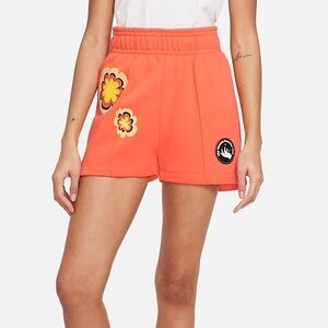 NIKE 🌼 Flower Fleece Shorts